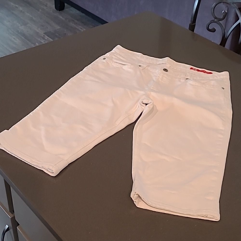 X2 Denim Laboratory white jean shorts, kneeknockers.